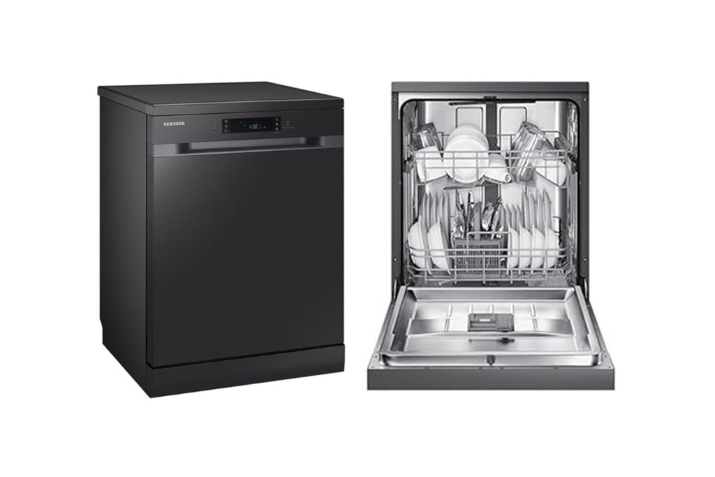 Lava-louças Samsung 14 serviços Inox Black, modelo DW60C7050FG, em ambiente de cozinha planejada, destacando o painel touch integrado e o design minimalista.