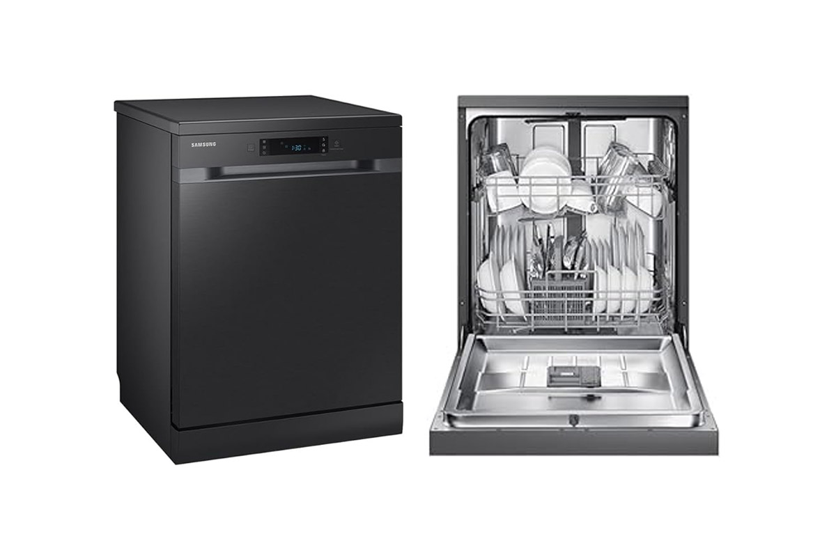 Lava-louças Samsung 14 serviços Inox Black, modelo DW60C7050FG, em ambiente de cozinha planejada, destacando o painel touch integrado e o design minimalista.